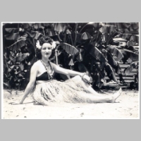 hula_mom.jpg